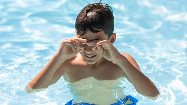 Eye irritation from chlorine in swimming pool